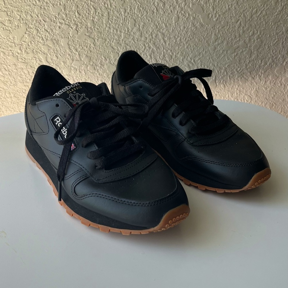 Reebok Unisex-Adult Classic Leather Sneaker